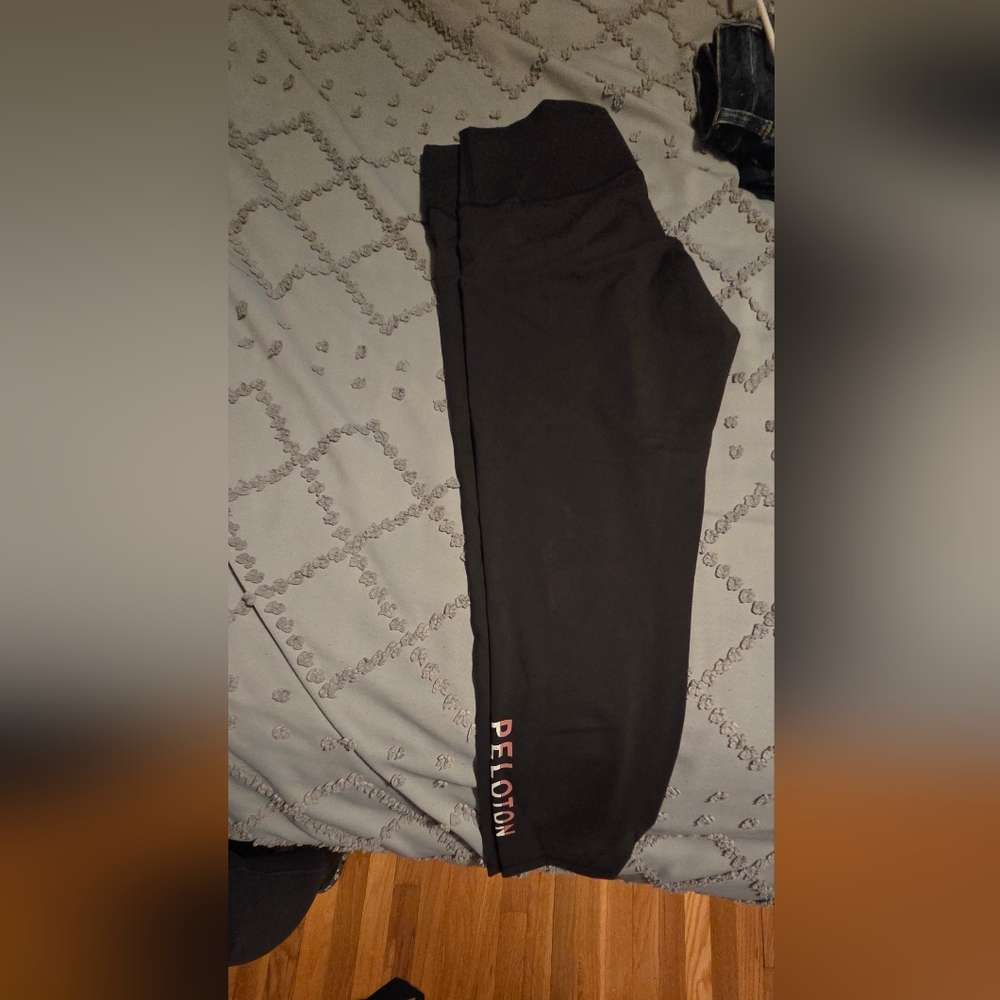 Lululemon X Peloton Black Wunder Train Size 14